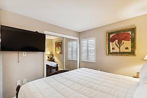 Inlet Reef 610 2 Bedroom Condo by RedAwning