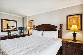 Inlet Reef 610 2 Bedroom Condo by RedAwning