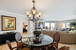 Inlet Reef 610 2 Bedroom Condo by RedAwning