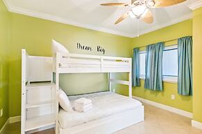 Harbor Landing 601b 3 Bedroom Condo by RedAwning