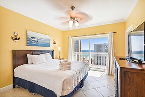 Harbor Landing 601b 3 Bedroom Condo by RedAwning