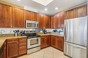 Harbor Landing 902b 3 Bedroom Condo by RedAwning