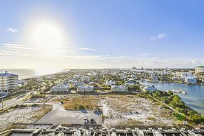 Harbor Landing 902b 3 Bedroom Condo by RedAwning