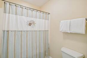 Harbor Landing 902b 3 Bedroom Condo by RedAwning