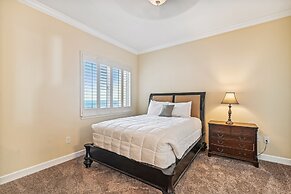 Harbor Landing 902b 3 Bedroom Condo by RedAwning