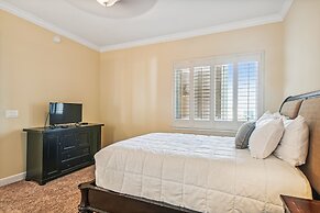 Harbor Landing 902b 3 Bedroom Condo by RedAwning