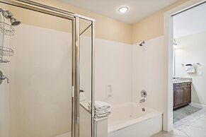 Harbor Landing 902b 3 Bedroom Condo by RedAwning