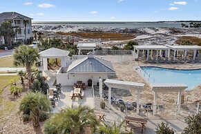 Magnolia House 305 2 Bedroom Condo by RedAwning