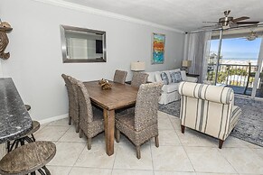 Magnolia House 305 2 Bedroom Condo by RedAwning