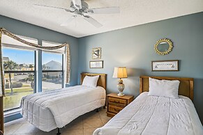 Sandpiper Cove 7201 2 Bedroom Condo by RedAwning