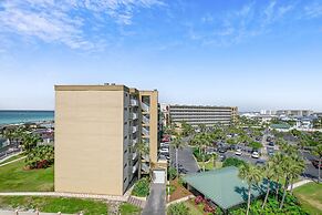 Inlet Reef 516 2 Bedroom Condo by RedAwning