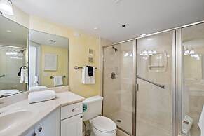 Inlet Reef 102 2 Bedroom Condo by RedAwning