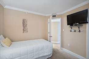 Inlet Reef 102 2 Bedroom Condo by RedAwning