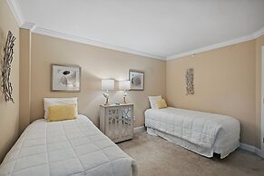 Inlet Reef 102 2 Bedroom Condo by RedAwning