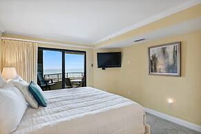 Inlet Reef 102 2 Bedroom Condo by RedAwning