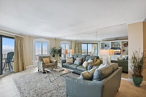 Inlet Reef 102 2 Bedroom Condo by RedAwning