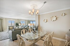 Inlet Reef 102 2 Bedroom Condo by RedAwning