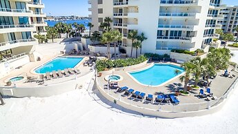 East Pass Towers 305 2 Bedroom Condo by RedAwning