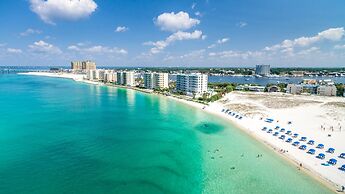 East Pass Towers 305 2 Bedroom Condo by RedAwning