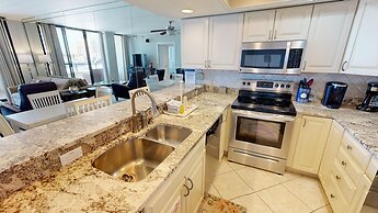 East Pass Towers 305 2 Bedroom Condo by RedAwning