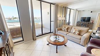 East Pass Towers 305 2 Bedroom Condo by RedAwning