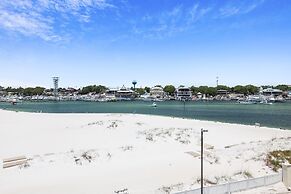 East Pass Towers 305 2 Bedroom Condo by RedAwning