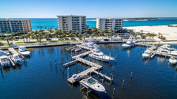 East Pass Towers 305 2 Bedroom Condo by RedAwning