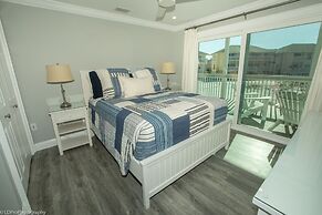 Sandpiper Cove 1115 3 Bedroom Condo by RedAwning