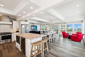 Sandpiper Cove 1115 3 Bedroom Condo by RedAwning