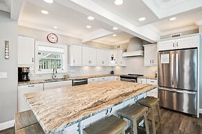 Sandpiper Cove 1115 3 Bedroom Condo by RedAwning