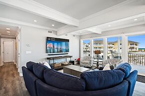 Sandpiper Cove 1115 3 Bedroom Condo by RedAwning