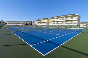 Sandpiper Cove 1115 3 Bedroom Condo by RedAwning