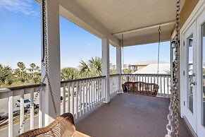 Joe's Dream 3 Bedroom Home by RedAwning