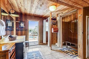 The Other Castle 5 Bedroom Home by RedAwning