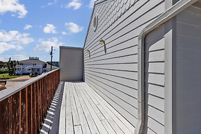 The Other Castle 5 Bedroom Home by RedAwning