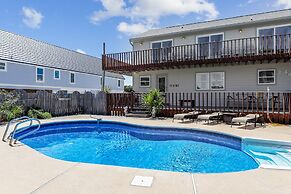 The Other Castle 5 Bedroom Home by RedAwning