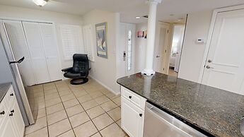 Inlet Reef 205 2 Bedroom Apts by RedAwning