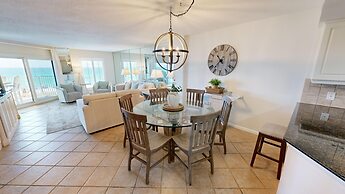 Inlet Reef 205 2 Bedroom Apts by RedAwning