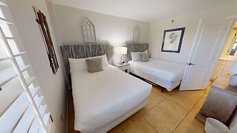 Inlet Reef 205 2 Bedroom Apts by RedAwning