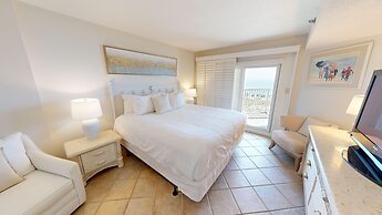 Inlet Reef 205 2 Bedroom Apts by RedAwning