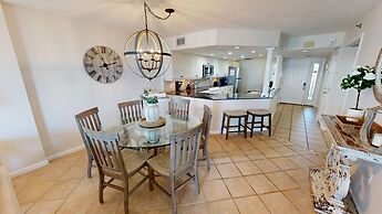 Inlet Reef 205 2 Bedroom Apts by RedAwning