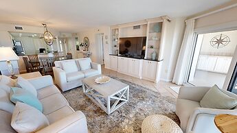 Inlet Reef 205 2 Bedroom Apts by RedAwning