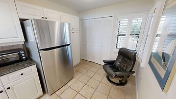 Inlet Reef 205 2 Bedroom Apts by RedAwning