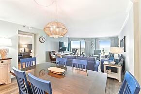 Inlet Reef 405 3 Bedroom Condo by RedAwning