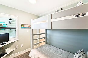 Inlet Reef 405 3 Bedroom Condo by RedAwning