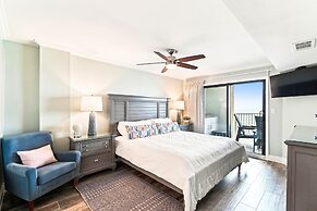 Inlet Reef 405 3 Bedroom Condo by RedAwning