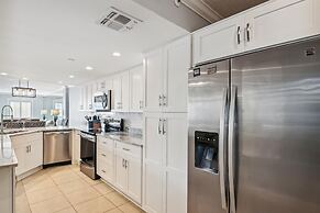 Inlet Reef 314 2 Bedroom Condo by RedAwning