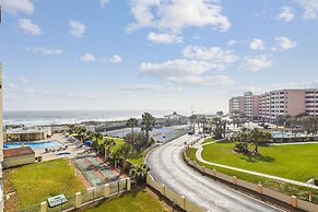 Inlet Reef 314 2 Bedroom Condo by RedAwning