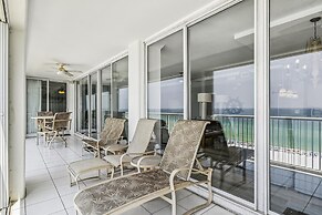 Oceania 703 3 Bedroom Condo by RedAwning