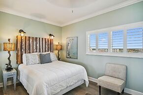 Oceania 703 3 Bedroom Condo by RedAwning